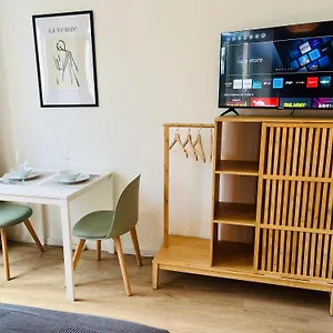 Apartment Antoni Homes 2 Personen I Zentral I Studio I Balkon